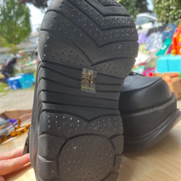 Demonias Neptune-181 - Picture 3 of 4